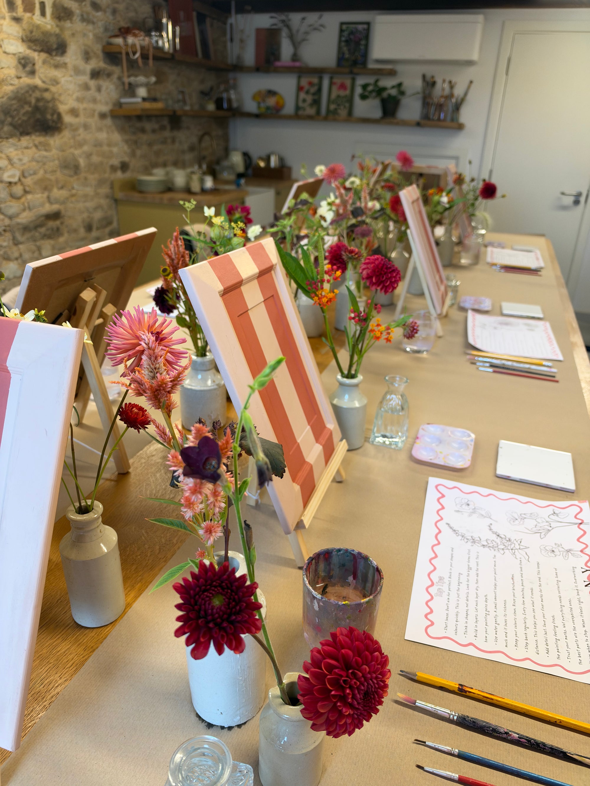 10th December 10.30-13.30pm | Seasonal Painting Workshop | Nays Studio